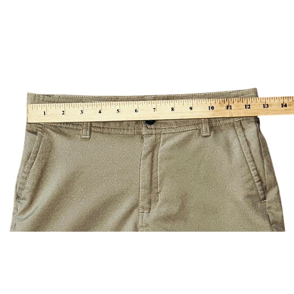 Magellan Outdoors Fish Gear Water-Repellent Khaki Shorts Boy's 10Y - Picture 2 of 7